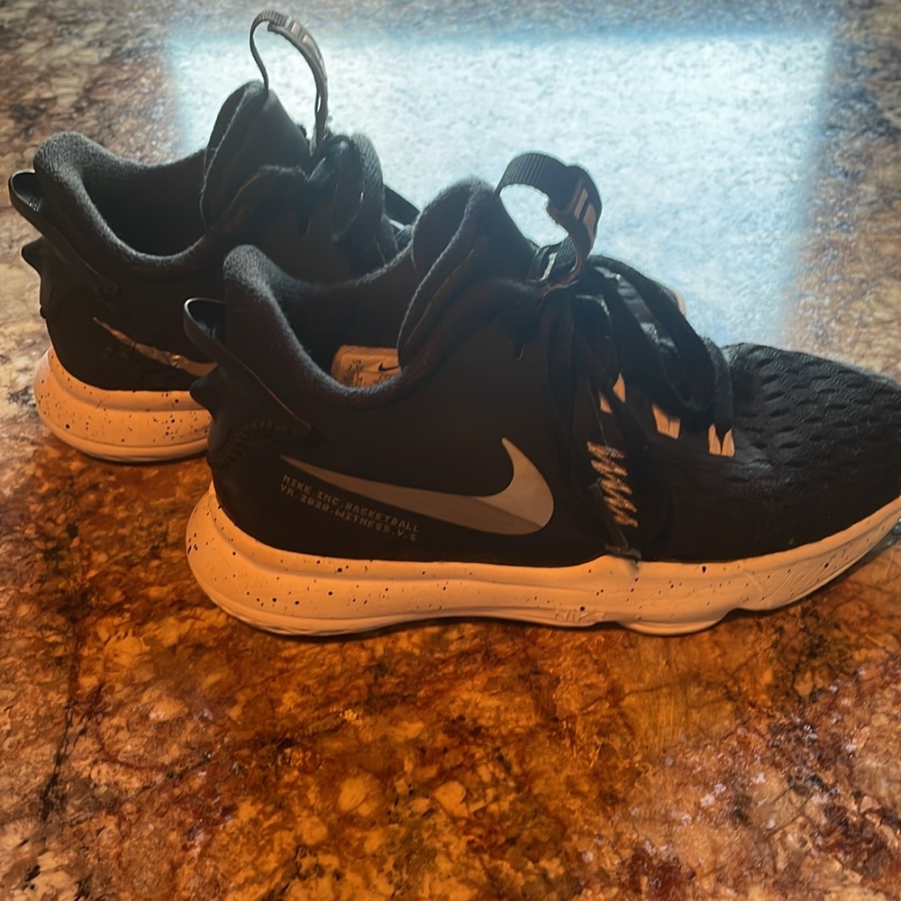Worn Once: Nike Lebron witness v 5 basketball shoes size 2.5Y. LIKE NEW